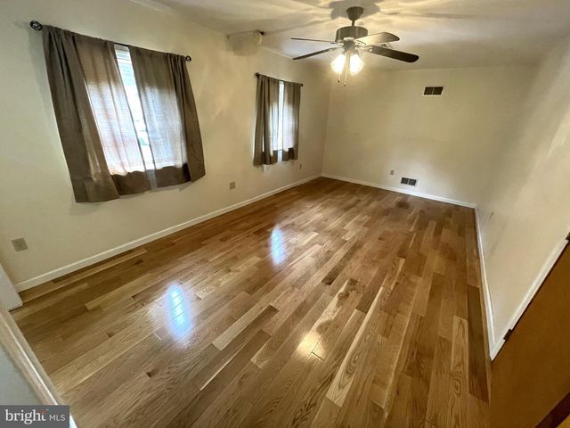 12 PARK DR, Lock Haven, PA 17745