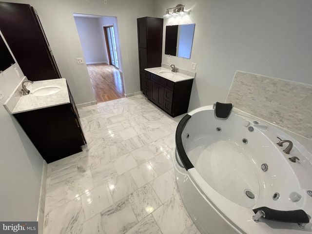 12 PARK DR, Lock Haven, PA 17745