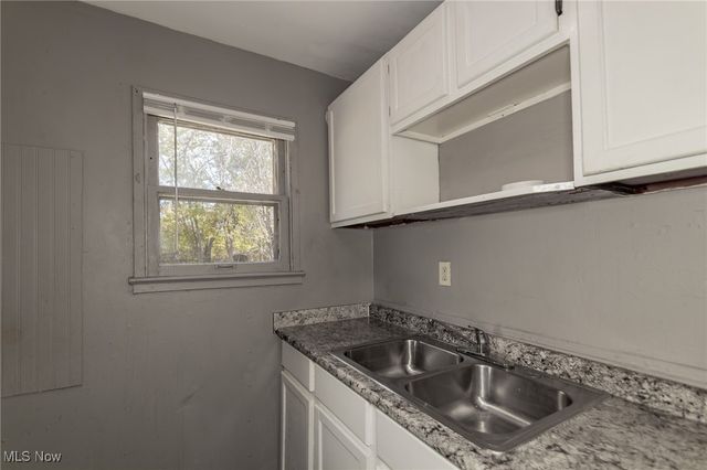 4429 E 158th Street, Cleveland, OH 44128