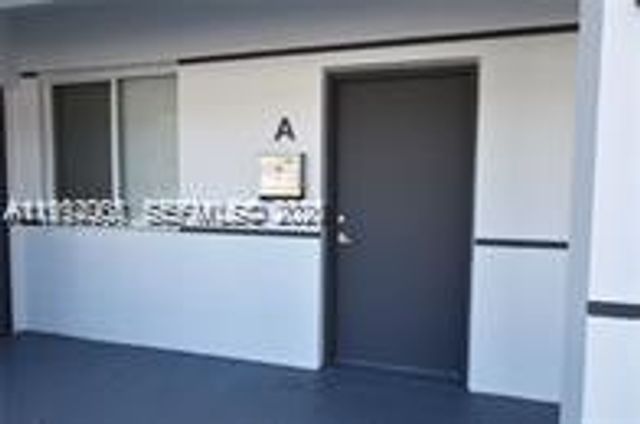 835 SW 8th Avenue, Miami, FL 33130