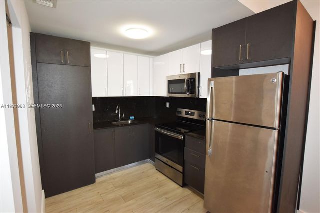 835 SW 8th Avenue, Miami, FL 33130