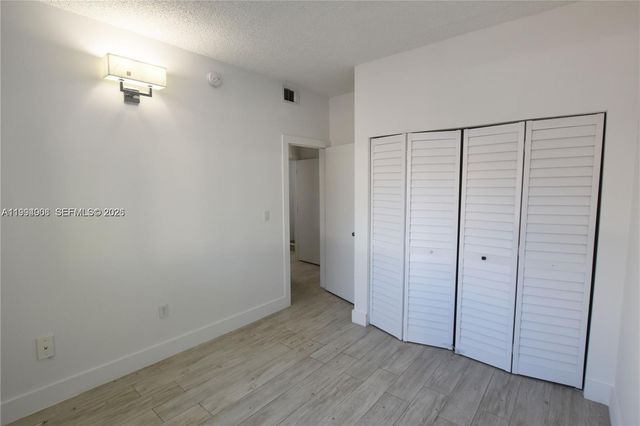 835 SW 8th Avenue, Miami, FL 33130