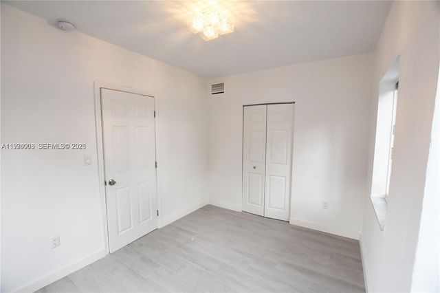 835 SW 8th Avenue, Miami, FL 33130