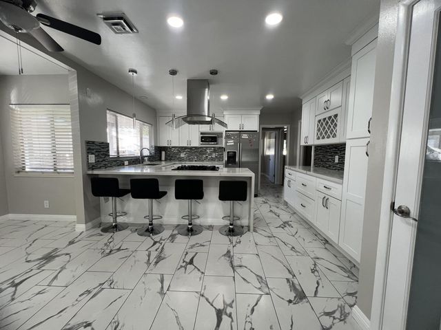 102 Dimaggio Avenue, Pittsburg, CA 94565