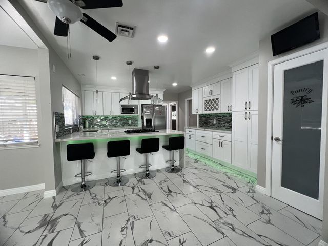 102 Dimaggio Avenue, Pittsburg, CA 94565