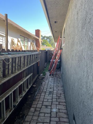 102 Dimaggio Avenue, Pittsburg, CA 94565