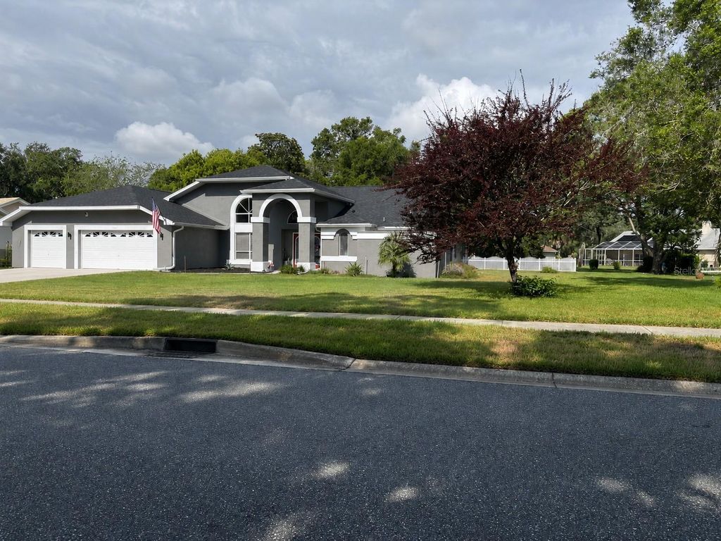 18561 WINDING OAKS BOULEVARD, Hudson, FL 34667