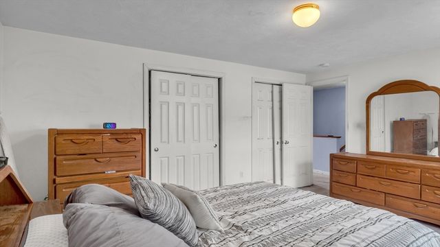 49 Steeple Chase Circle 2, Attleboro, MA 02703
