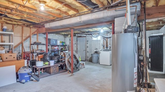 49 Steeple Chase Circle 2, Attleboro, MA 02703