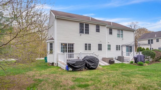 49 Steeple Chase Circle 2, Attleboro, MA 02703