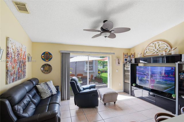 13341 SW 19th St, Miramar, FL 33027