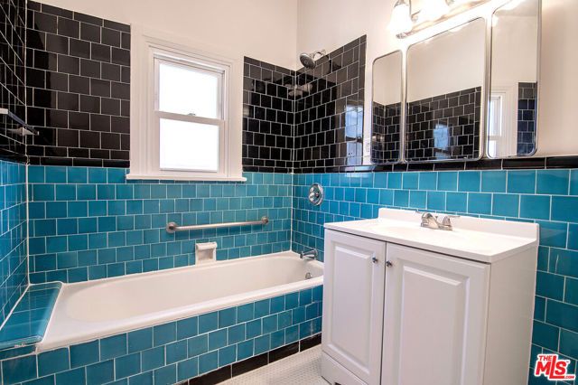 362 N Mansfield Avenue, Los Angeles, CA 90036