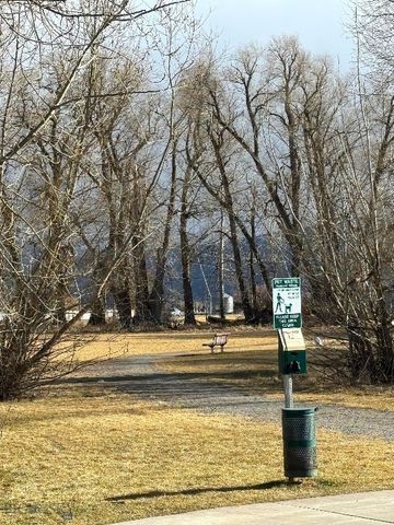 3239 S 22nd Avenue, Bozeman, MT 59718