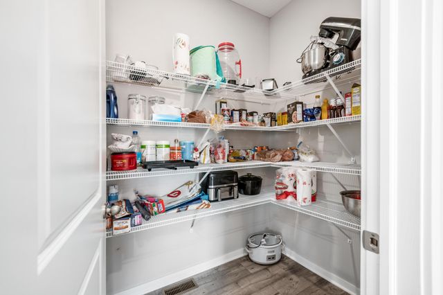 4321 Holstein Drive, Obetz, OH 43207