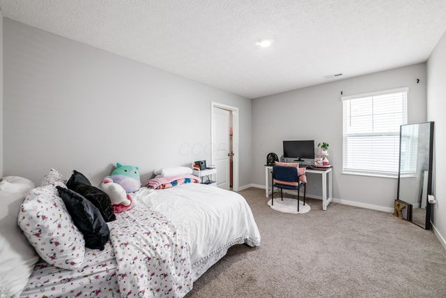 4321 Holstein Drive, Obetz, OH 43207