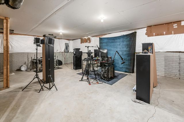 4321 Holstein Drive, Obetz, OH 43207