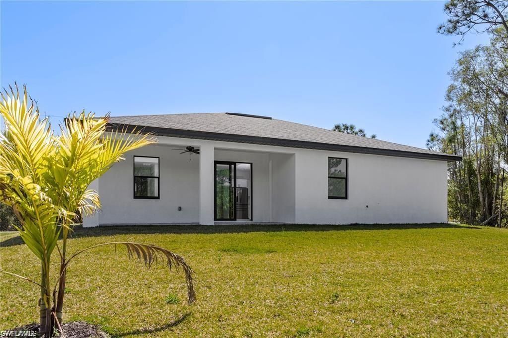821 Newell ST E 821, LEHIGH ACRES, FL 33974 — photo 4