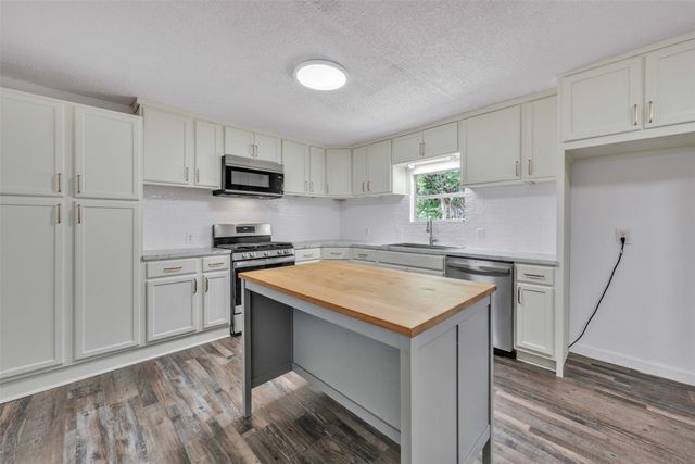 1116 Center Street, Cleburne, TX 76033