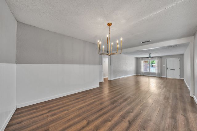 1116 Center Street, Cleburne, TX 76033