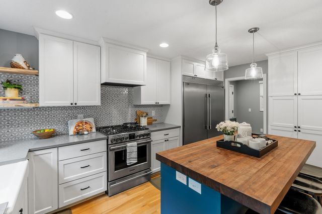 14516 Idylwood Road, Minnetonka, MN 55345