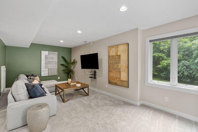 14516 Idylwood Road, Minnetonka, MN 55345