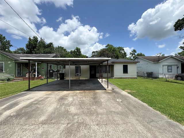 2066 Earl Street, Beaumont, TX 77703