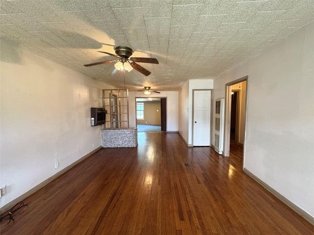 2066 Earl Street, Beaumont, TX 77703
