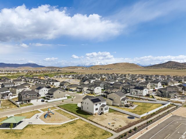 1208 E COACHLINE WAY, Eagle Mountain, UT 84005