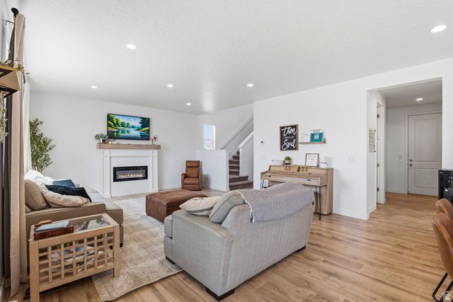 1208 E COACHLINE WAY, Eagle Mountain, UT 84005
