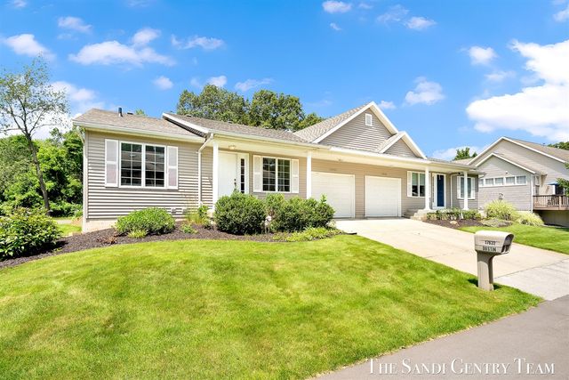 17632 Dustin Drive, Spring Lake, MI 49456