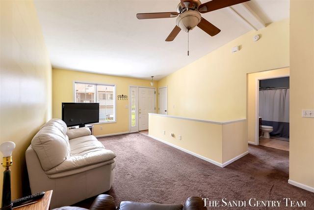 17632 Dustin Drive, Spring Lake, MI 49456