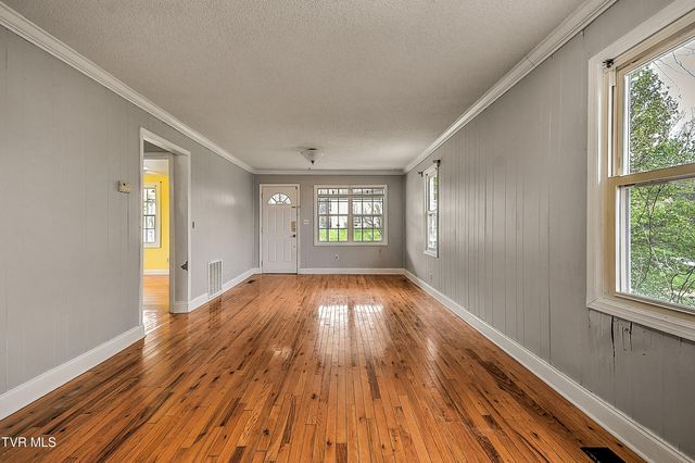 1305 Saint Louis Street, Johnson City, TN 37601