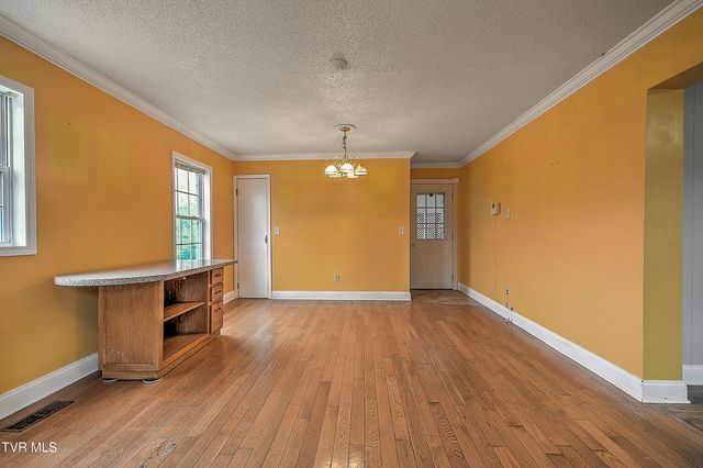 1305 Saint Louis Street, Johnson City, TN 37601