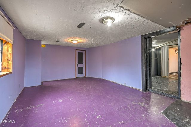 1305 Saint Louis Street, Johnson City, TN 37601