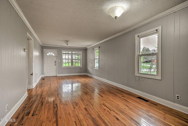 1305 Saint Louis Street, Johnson City, TN 37601