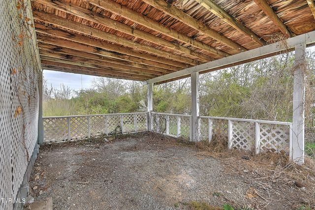 1305 Saint Louis Street, Johnson City, TN 37601