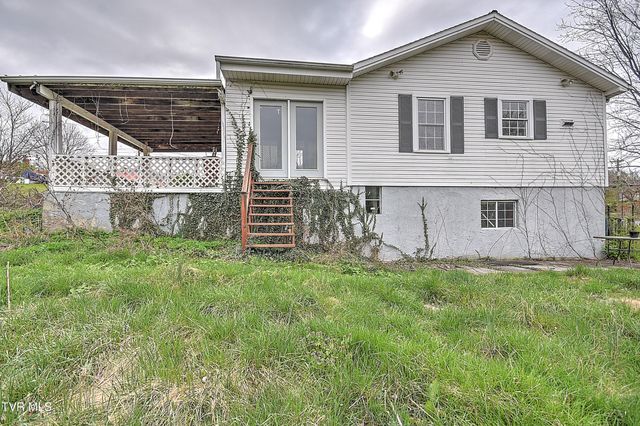 1305 Saint Louis Street, Johnson City, TN 37601