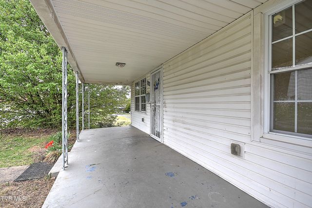 1305 Saint Louis Street, Johnson City, TN 37601