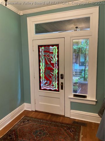 9 Arlington Court, Charleston, WV 25301