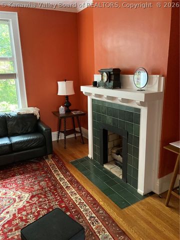 9 Arlington Court, Charleston, WV 25301