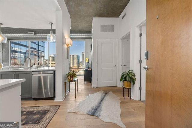 923 Peachtree Street NE 939, Atlanta, GA 30309