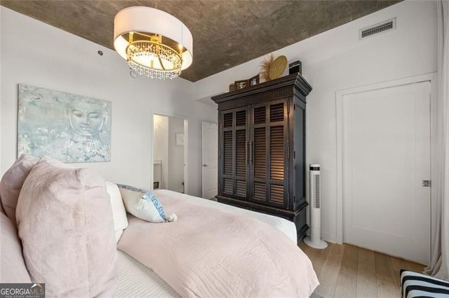 923 Peachtree Street NE 939, Atlanta, GA 30309