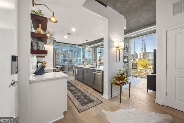 923 Peachtree Street NE 939, Atlanta, GA 30309