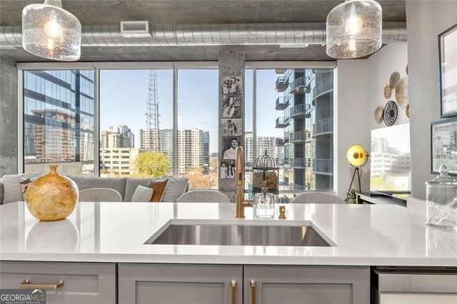 923 Peachtree Street NE 939, Atlanta, GA 30309