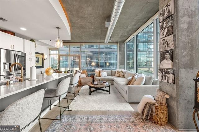 923 Peachtree Street NE 939, Atlanta, GA 30309