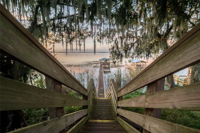 3254 LANDING VIEW, Tavares, FL 32778