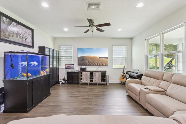 3254 LANDING VIEW, Tavares, FL 32778