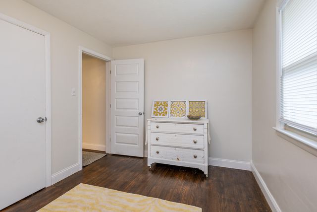 2600 HIGHLAND DR, Columbia, MO 65203