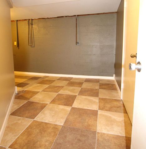 2600 HIGHLAND DR, Columbia, MO 65203
