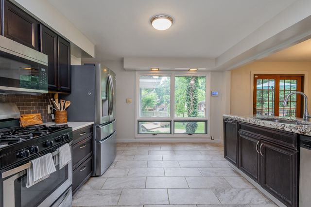 2600 HIGHLAND DR, Columbia, MO 65203